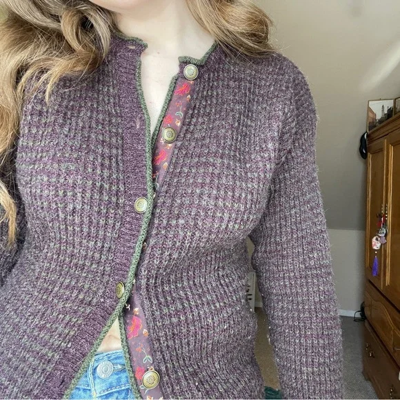 Vintage button up cardigan - Picture 2 of 3